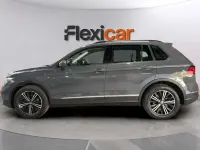 Usado VW Tiguan Life 150 CV (110 kW) 2021 Gris SUV
