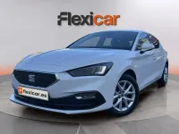 Usado Seat Leon Style 116 CV (85 kW) 2025 Blanco Familiar