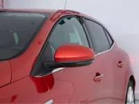 Usado Renault Mégane III Zen 131 CV (96 kW) 2016 Rojo Utilitario