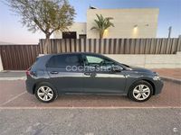 Usado VW Golf VIII 110 CV (80 kW) 2020 Gris / plata Berlina