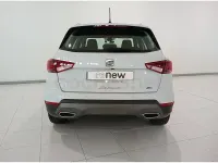Usado Seat Arona FR 110 CV (80 kW) 2023 Blanco SUV