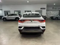 Usado Renault Arkana Business 145 CV (106 kW) 2023 Blanco SUV