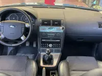Usado Ford Mondeo Ghia 155 CV (114 kW) 2006 Negro Berlina
