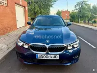 Usado BMW 318 150 CV (110 kW) 2022 Azul Familiar