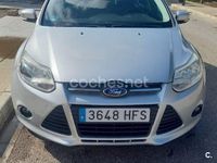 Usado Ford Focus Trend 105 CV (77 kW) 2011 Gris / plata Berlina