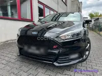 Usado Ford Focus ST 250 CV (183 kW) 2017 Negro Berlina