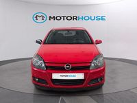 Usado Opel Astra Cosmo 100 CV (73 kW) 2005 Rojo Utilitario