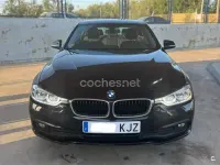 Usado BMW 318 Comfort Edition 150 CV (110 kW) 2018 Negro Berlina
