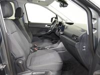 Usado Ford Tourneo Titanium 150 CV (110 kW) 2025 Gris Monovolumen