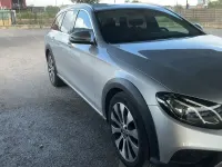 Usado Mercedes 220 194 CV (142 kW) 2021 Gris Familiar