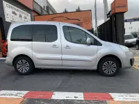 Usado Peugeot TePee Active 99 CV (72 kW) 2017 Gris Van