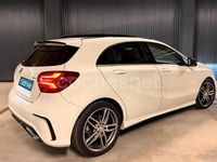 Usado Mercedes A180 AMG line 109 CV (80 kW) 2015 Blanco Berlina