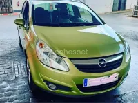 Usado Opel Corsa Enjoy 80 CV (58 kW) 2008 Verde Utilitario