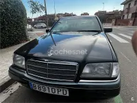 Usado Mercedes C220 Elegance 150 CV (110 kW) 1994 Negro Berlina