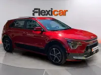 Usado Kia Niro 129 CV (94 kW) 2025 Rojo SUV