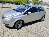 Usado Opel Corsa Enjoy 90 CV (66 kW) 2006 Plateado Utilitario