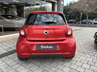 Usado Smart ForFour Passion 90 CV (66 kW) 2019 Rojo Utilitario