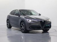 Usado Alfa Romeo Stelvio Ti 210 CV (154 kW) 2021 Gris / plata SUV