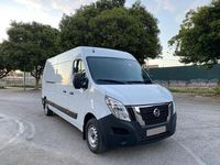 Usado Nissan Interstar 135 HP (99 kW) 2024 Branco Van