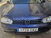 Usado VW Golf IV 110 CV (80 kW) 2003 Azul Berlina