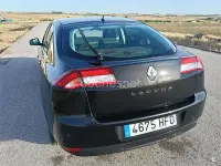 Usado Renault Laguna III Dynamique 130 CV (95 kW) 2013 Negro Berlina