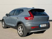 Usado Volvo XC40 Momentum 165 CV (121 kW) 2022 Gris SUV