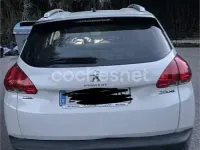 Usado Peugeot 2008 Allure 100 CV (73 kW) 2015 Blanco SUV
