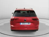Usado VW Golf VIII Life 115 CV (84 kW) 2022 Rojo Familiar