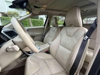 Używany Volvo XC60 Summum 175 KM (128 kW) 2010 Czarny SUV