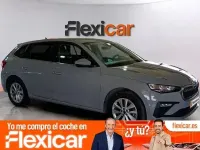Usado Skoda Scala Selection 115 CV (84 kW) 2024 Gris Utilitario