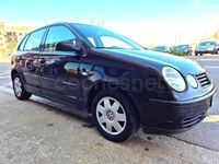 Usado VW Polo Highline 100 CV (73 kW) 2004 Negro Utilitario