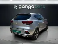 Usado MG ZS Luxury 111 CV (81 kW) 2023 Rojo SUV