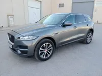 Usado Jaguar F-Pace Portfolio 180 CV (132 kW) 2016 Gris SUV