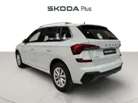 Usado Skoda Kamiq Selection 115 CV (84 kW) 2025 Rojo SUV