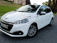 Usado Peugeot 208 Signature Sky 99 CV (72 kW) 2019 Blanco Utilitario