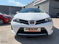 Usado Toyota Auris Advance 123 CV (90 kW) 2013 Blanco Berlina