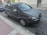 Usado Seat Altea XL Ecomotive 105 CV (77 kW) 2010 Negro Monovolumen