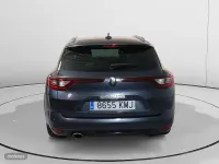 Usado Renault Mégane GrandTour Zen 132 CV (97 kW) 2018 Gris Familiar