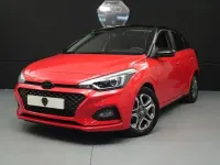 Usado Hyundai i20 99 CV (72 kW) 2020 Rojo Utilitario
