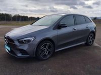 Usado Mercedes E250 163 CV (119 kW) 2025 Gris Utilitario