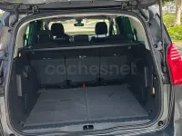Usado Peugeot 5008 Access 115 CV (84 kW) 2012 Gris / plata Monovolumen