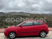 Usado Seat Ibiza Reference 80 CV (58 kW) 2006 Rojo Utilitario