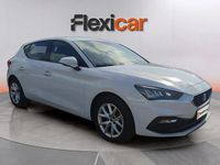 Begagnad Seat Leon Reference 140 HK (102 kW) 2021 Vit Kombi