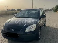 Usado Kia Rio EX 97 CV (71 kW) 2005 Negro Berlina
