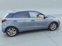 Usado Hyundai i20 99 CV (72 kW) 2020 Azul Utilitario
