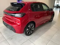 Nuevo Peugeot e-208 Style 100 kW (136 CV) 2025 Rojo Utilitario