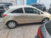 Usado Opel Corsa Enjoy 80 CV (58 kW) 2007 Beige Utilitario