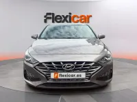 Usado Hyundai i30 120 CV (88 kW) 2021 Marrón Berlina
