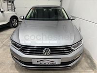 Usado VW Passat Advance 150 CV (110 kW) 2019 Gris / plata Berlina