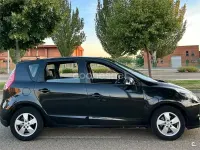Usado Renault Scénic III 110 CV (80 kW) 2010 Negro Monovolumen